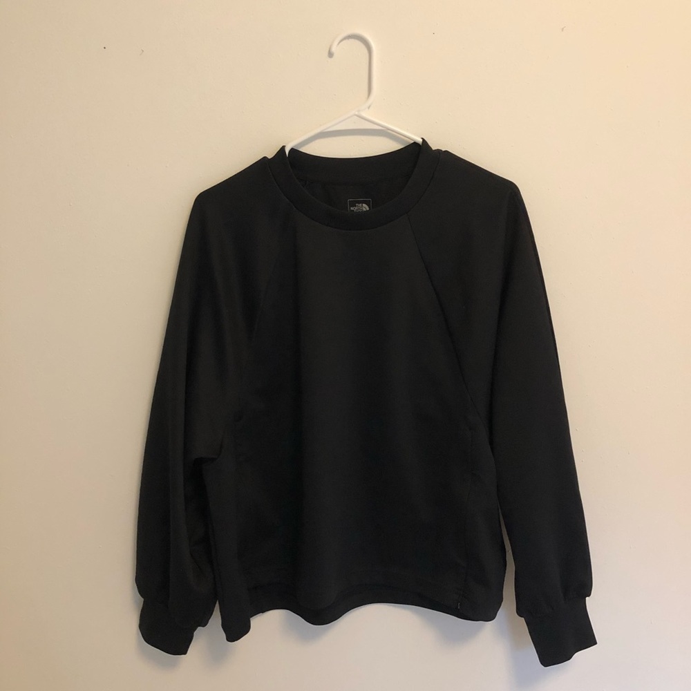 Women’s North Face crop sweater